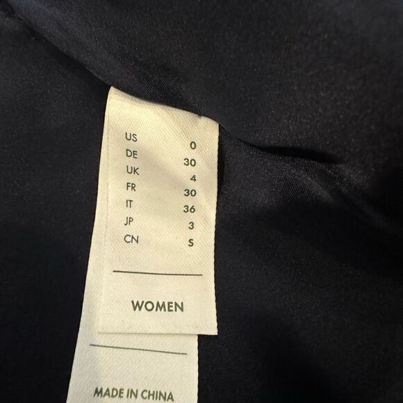 Lilysilk High Waisted Shorts With Button Accents Midnight Blue NWT 0 - Picture 6 of 6